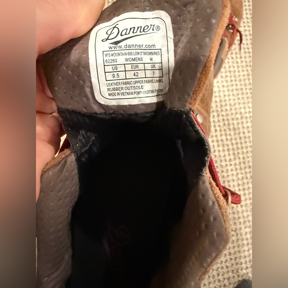 Danner Mountain 600 Low 3” Hiking Boots – Women’s 9.5 • Brown/Red • Vibram Soles - Picture 5 of 5